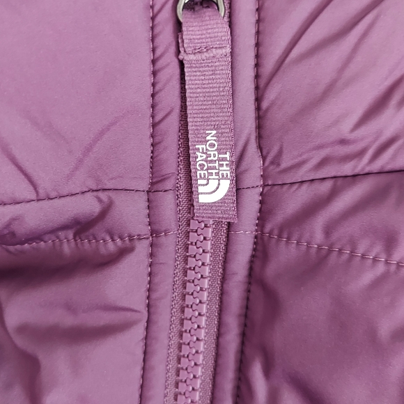 SOLD!! North Face Mossbud Swirl Pikes Purple Reversible Jacket Girls XL (18) NWT - Picture 9 of 16